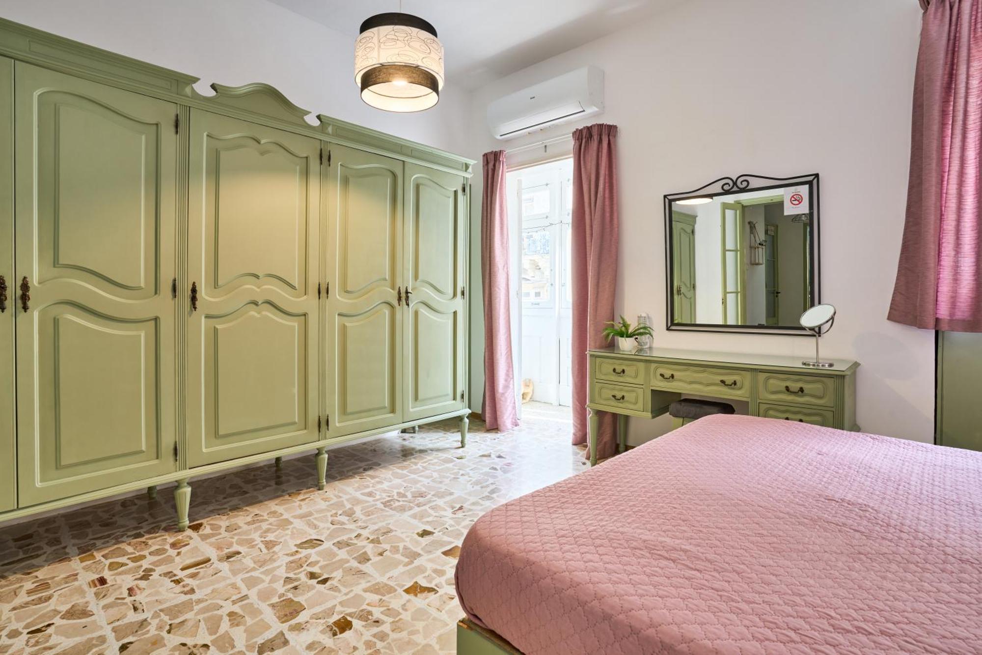 Ta' Nena Apartment In Floriana, 10 Minutes Away From Valletta Dış mekan fotoğraf
